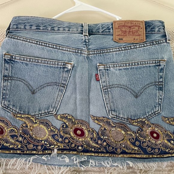 Levis Hand Embroidered Skirt - Picture 2 of 4